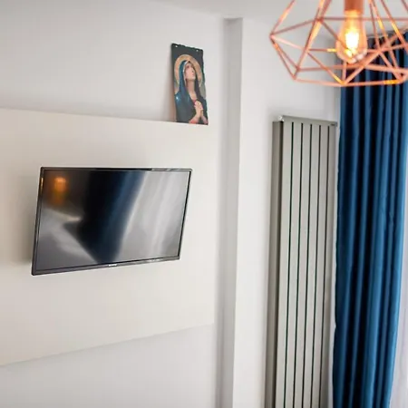 Apartment By Alz *